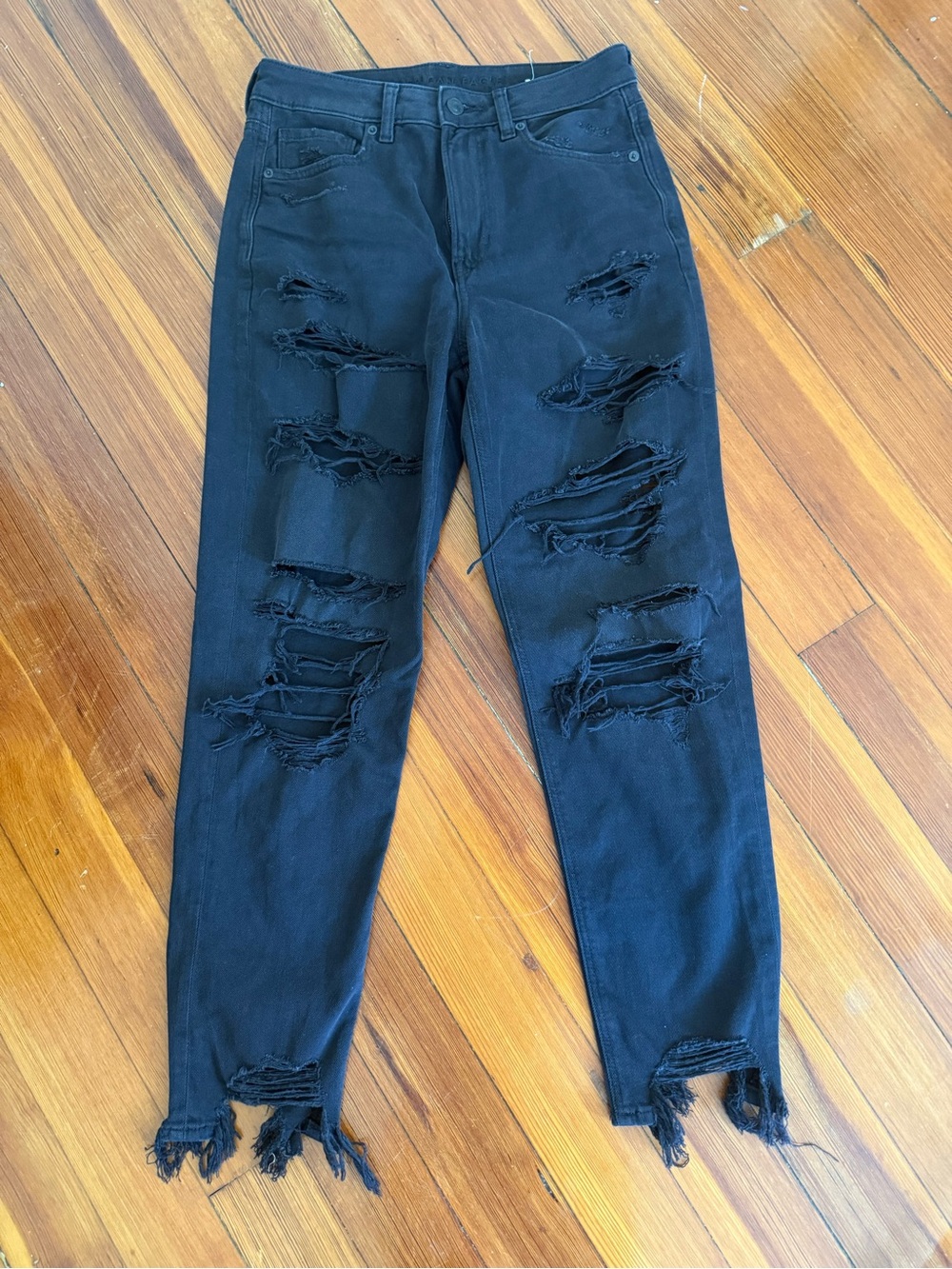 American Eagle Outfitters Black Distressed Boyfriend Jeans